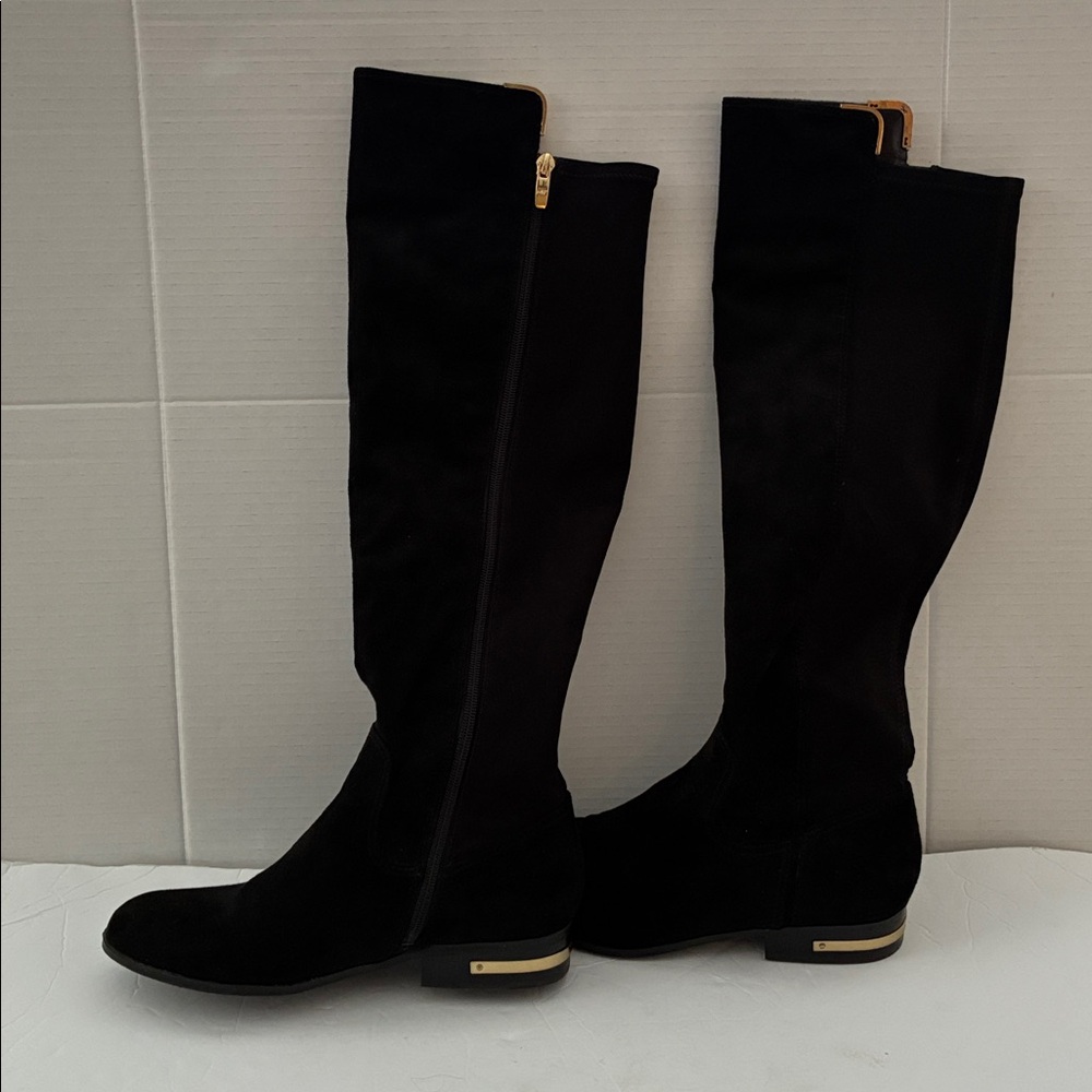 Marc Fisher Boots Knee High Black Suede SZ M Like New!